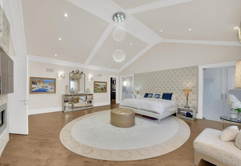 Chateau de Vaughan: A Rare Find in Vaughan Real Estate