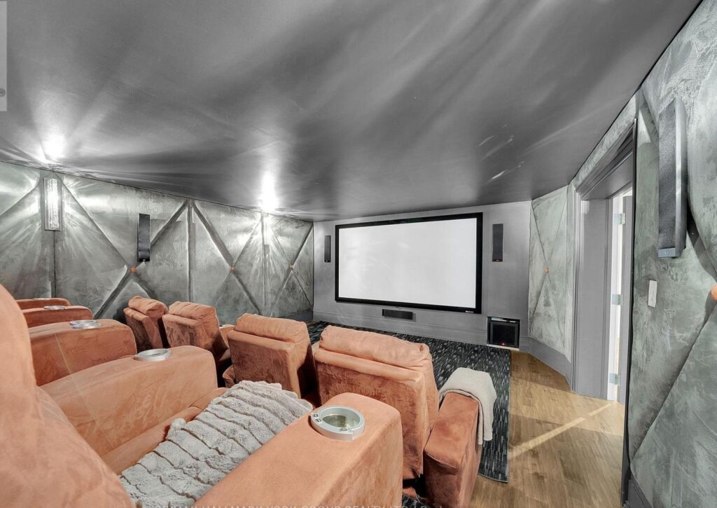 Chateau de Vaughan: A Rare Find in Vaughan Real Estate