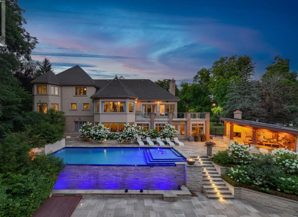 Chateau de Vaughan: A Rare Find in Vaughan Real Estate